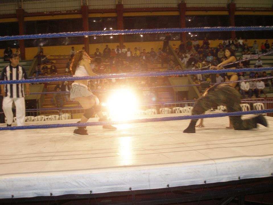 Encuentro de lucha libre de la división femenina